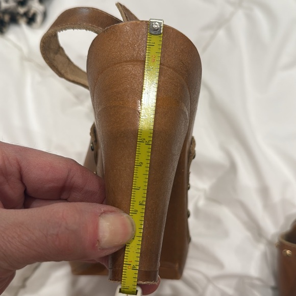 Charles David - Picture 4 of 6